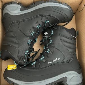 Women’s Columbia winter boots “Bugaboot lll”